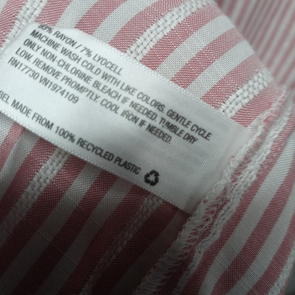 Universal Thread women's long sleeve button front - Picture 4 of 7